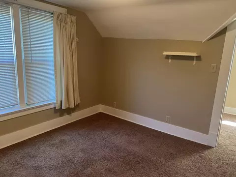 Bedroom - 16701 Parnell Rd, Dewitt, IL 61735 photo 5 of 9