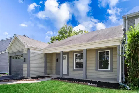 93 Bedford Rd, Mundelein, IL 60060