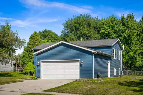 Exterior - 2724 Rocksbury Dr, Bloomington, IL 61705 photo 5 of 5