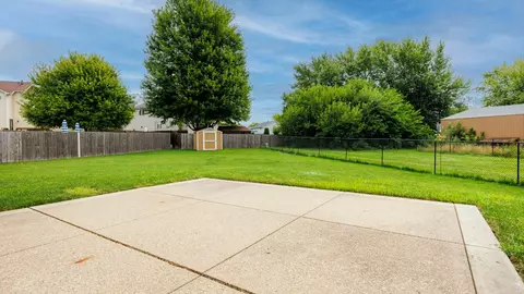 Exterior - 1704 Setter St, Normal, IL 61761 photo 9 of 11