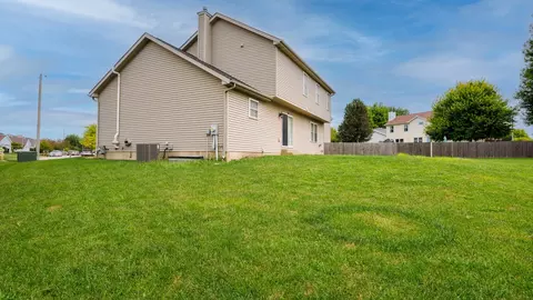 Exterior - 1704 Setter St, Normal, IL 61761 photo 3 of 11