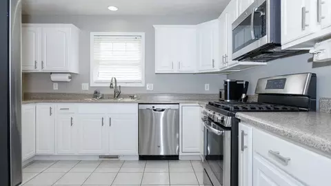 Kitchen - 1704 Setter St, Normal, IL 61761 photo 2 of 3