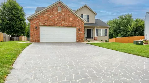 Exterior - 1704 Setter St, Normal, IL 61761 photo 2 of 11