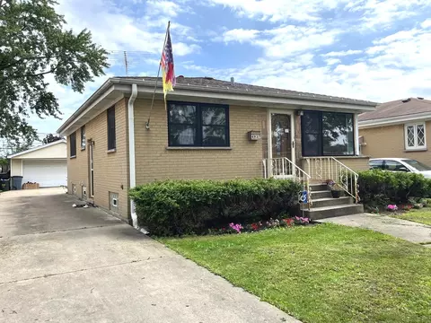 4937 N Ozanam Ave, Norridge, IL 60706