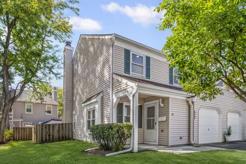 822 Texas Ct, Carol Stream, IL 60188