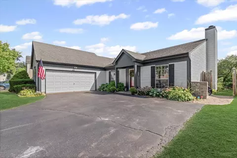 5155 Portage Ln, Gurnee, IL 60031