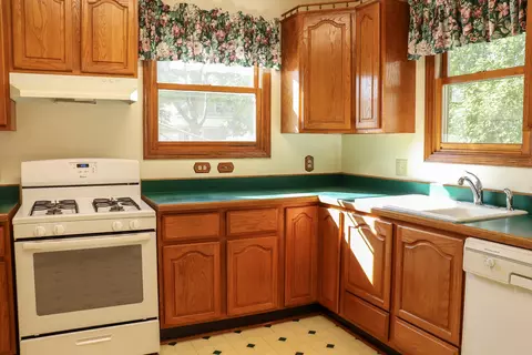 Kitchen - 303 S Grape St, Morrison, IL 61270 photo 1 of 2