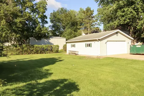 Exterior - 303 S Grape St, Morrison, IL 61270 photo 7 of 7
