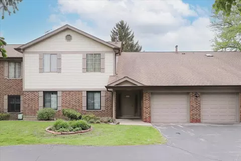1611 W Partridge Ct #8, Arlington Heights, IL 60004