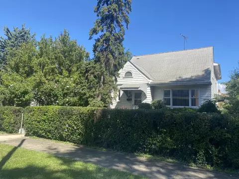 105 E 24th St, Chicago Heights, IL 60411
