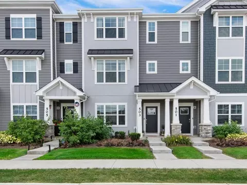 503 Acadia Ave, Mundelein, IL 60060