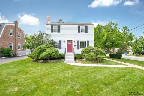 420 N Wille St, Mount Prospect, IL 60056
