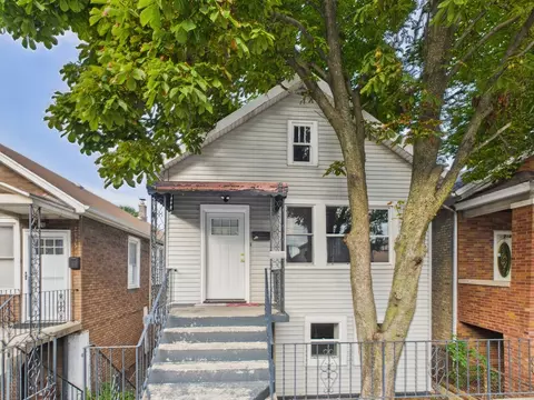 2837 S Farrell St, Chicago, IL 60608