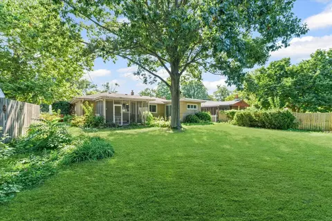 Exterior - 809 S Victor St, Champaign, IL 61821 photo 7 of 8