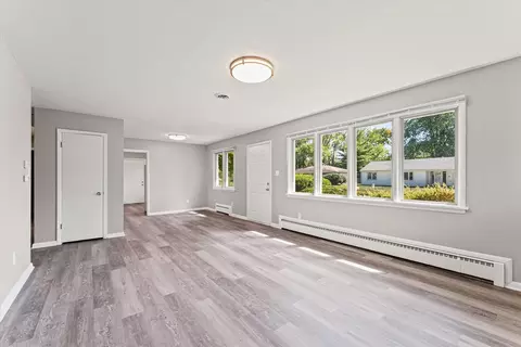 Living - 809 S Victor St, Champaign, IL 61821 photo 2 of 5