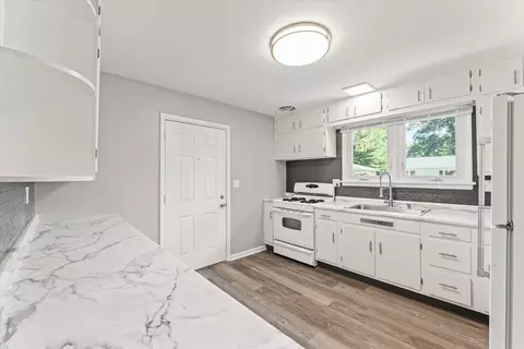 Kitchen - 809 S Victor St, Champaign, IL 61821 photo 1 of 4