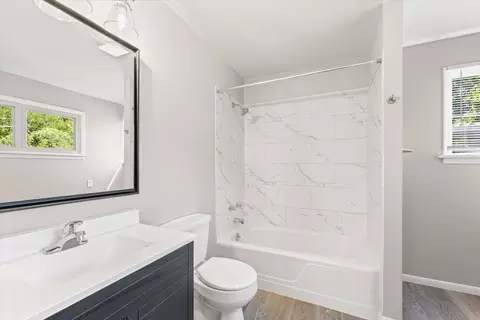 Bath - 809 S Victor St, Champaign, IL 61821 photo 2 of 2