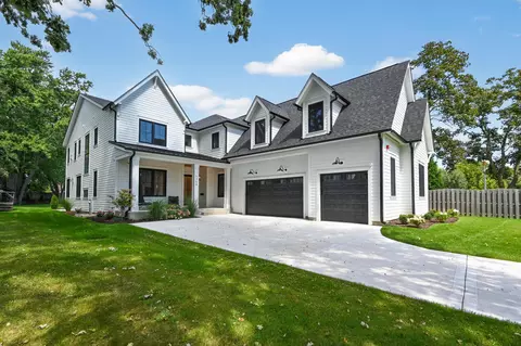 1758 Chapel Ct, Northbrook, IL 60062