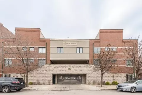 1 N Bishop St #12, Chicago, IL 60607