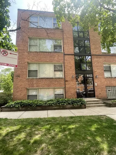 6833 N Oakley Ave #3A, Chicago, IL 60645