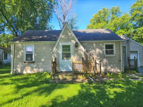 214 S Lansdale, Piper City, IL 60959