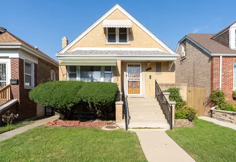 6416 S Karlov Ave, Chicago, IL 60629