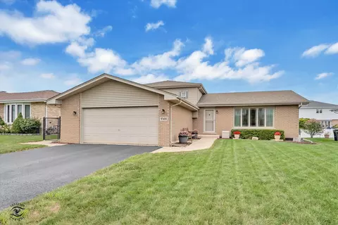 9300 Park Pl, Orland Hills, IL 60487