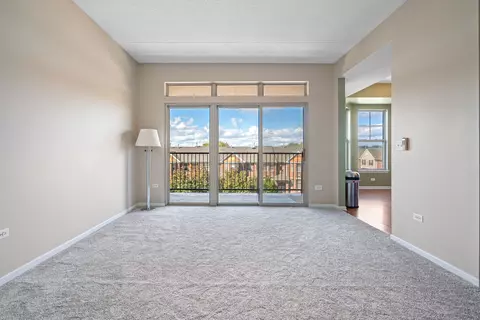 Living - 511 Prestwick Ln #402, Wheeling, IL 60090 photo 2 of 3