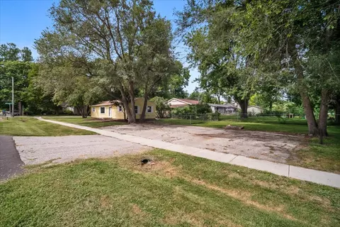 500 E Franklin St, Hudson, IL 61748 photo 22