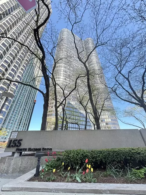 155 N Harbor Dr #4614, Chicago, IL 60601