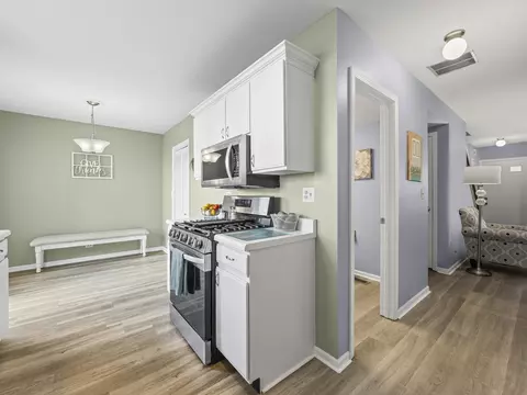Entry Way - 901 Wesley Ln, Algonquin, IL 60102 photo 1 of 1
