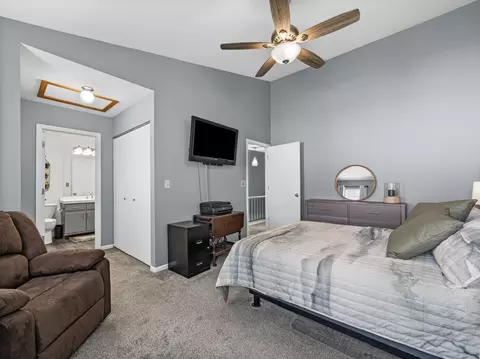 Bedroom - 901 Wesley Ln, Algonquin, IL 60102 photo 3 of 3