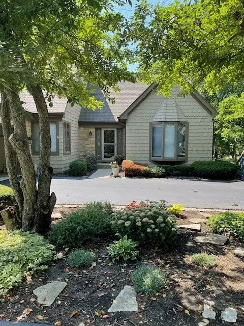 1021 Troutlilly Ln #1021, Darien, IL 60561
