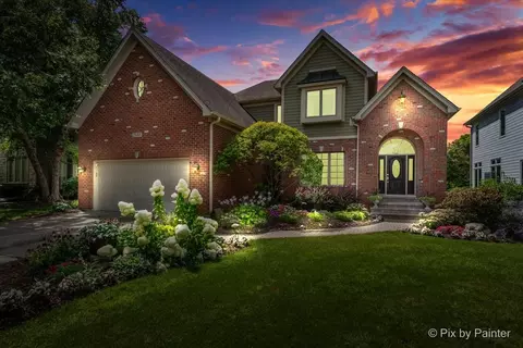 2548 Sutton Ln, Aurora, IL 60502