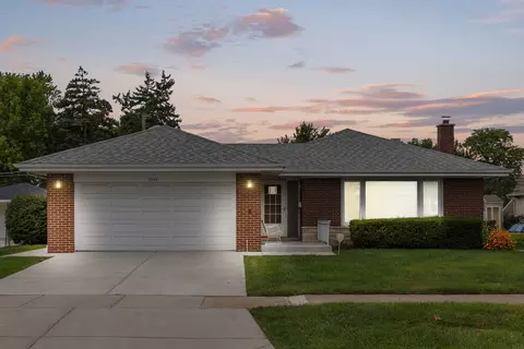 1242 Heidorn Ave, Westchester, IL 60154