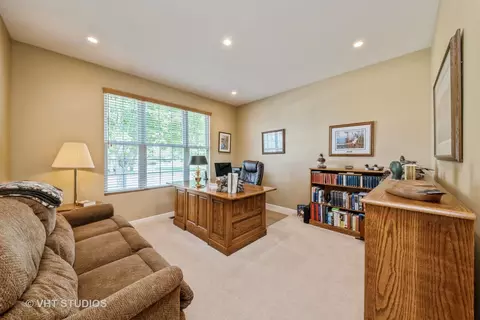 2451 Rolling Ridge Ln, Elgin, IL 60124 photo 5