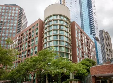 440 N Mcclurg Ct #318, Chicago, IL 60611