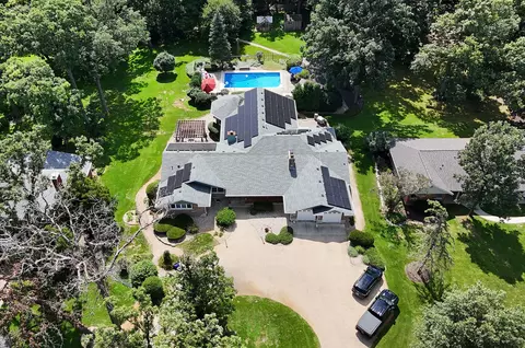 8703 W 123rd St, Palos Park, IL 60464
