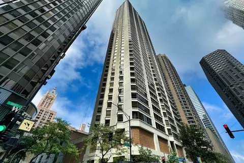 400 E Ohio St #1804, Chicago, IL 60611