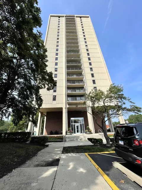 2901 S Michigan Ave #2109, Chicago, IL 60616