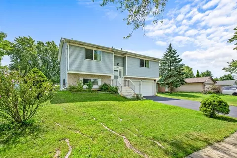 1805 Deforest Ln, Hanover Park, IL 60133