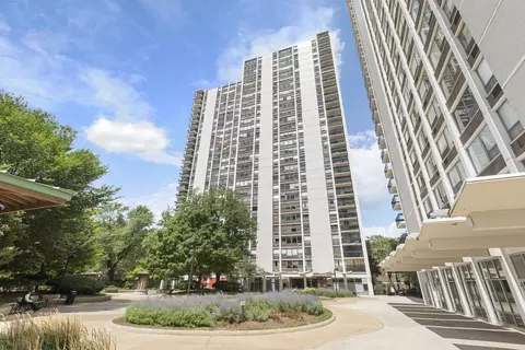 1460 N Sandburg Ter #1512, Chicago, IL 60610