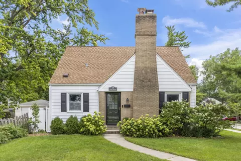426 Elm St, Glen Ellyn, IL 60137