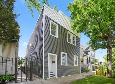 3575 W Dickens Ave, Chicago, IL 60647