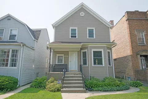 4853 W Hutchinson St, Chicago, IL 60641
