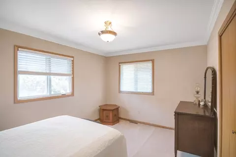 Bedroom - 560 N Forest Dr, Addison, IL 60101 photo 3 of 8