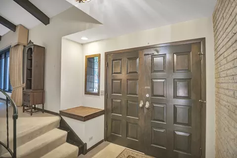 Entry Way - 560 N Forest Dr, Addison, IL 60101 photo 1 of 2
