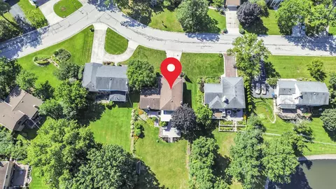 View/Area - 560 N Forest Dr, Addison, IL 60101 photo 2 of 6