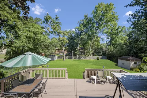 Exterior - 560 N Forest Dr, Addison, IL 60101 photo 12 of 19