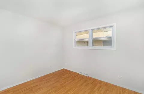 472 Lance Dr, Des Plaines, IL 60016 photo 16